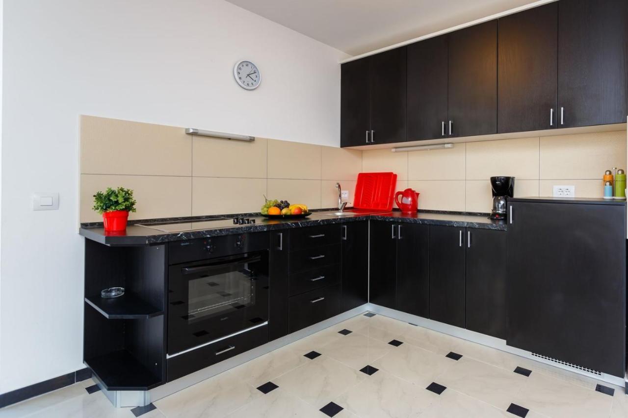 Apartments Adria Malinska Eksteriør billede